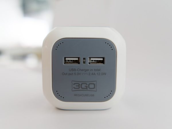 REGLETA 3GO 4 TOMAS + 2XUSB 2.4A CUBE